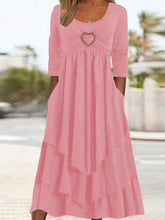 Leila - Vestido en capas con decoración de anillo de corazón